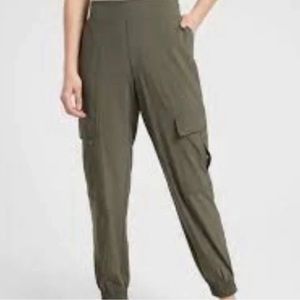 Athleta Chelsea Forest Olive Green Utility Jogger Cargo Size 6 Tall